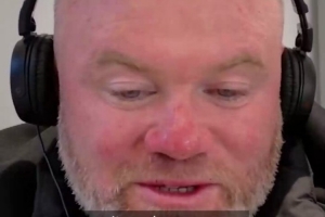 鲁尼谈当年如何缓解压力：基恩带我们去划皮划艇，但总是撞到岩石