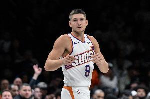 场均16.5分3板3.8助！太阳官方：格雷森·阿伦因腿筋伤势今日缺战