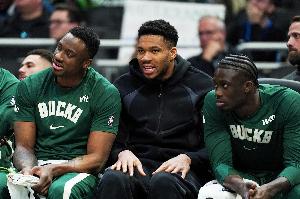 弗莱：字母哥作为绝对核心无法再夺冠 他现在很容易受伤