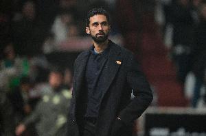 阿韦洛亚：红牌终结了比赛悬念，比赛正白热化突然就结束了