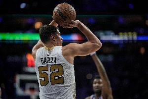 本赛季弧顶三分命中率榜：加尔扎46.4%领跑 肯纳德八村塁并列第二