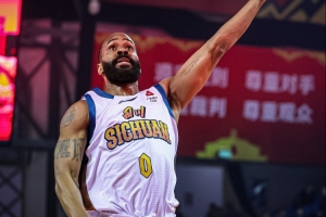 图啥呀！维纳莱斯几乎打满全场 22中12空砍33分5板12助2断