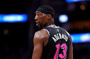 生死战伤退！阿德巴约83分惊世骇俗 本赛季场均20.1分10板