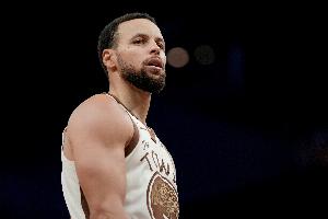 你永远可以信赖这个男人！库里带伤鏖战王者归来 三分12中7轰35分