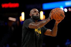 维拉纽瓦：詹姆斯挨骂是因心态与乔科不同 他永远会选最合理打法