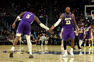 球队消息人士：这次季后赛湖人因伤病成绩压力不大 这是双赢局面