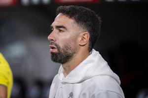 TA：卡瓦哈尔可能不续约阿拉巴合同到期，皇马需补强右后卫和中卫