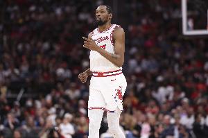 KD本季共出战2840分钟2014年以来最多 他不在场火箭总正负值+88