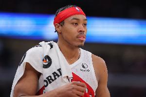 奎克利：数据无法涵盖斯科蒂·巴恩斯的表现 他非常无私攻防一体