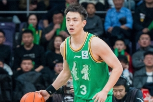 外线失准！赵继伟16中6拿13分7助有4失误 三分7中1