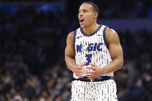 好球员！贝恩手感不佳但防守在线 14中4拿到13+7+3断&正负值+30