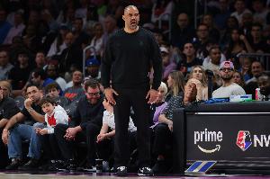 0-1落后！媒体人：火箭打得一塌糊涂 但我还是预测火箭赢下系列赛