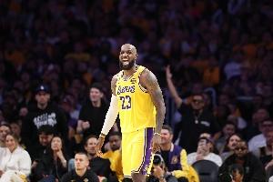 打泥沼战？火箭在座各位哪能跟老詹比 雷迪克备战精细完爆乌度卡