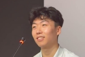 刘颜诚：今天被球迷喊MVP感觉挺爽 我们破对方的包夹做得比较好