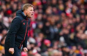 记者：若纽卡认为埃迪·豪仍是合适人选，就应该消除所有人的疑虑