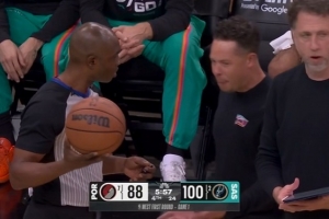 9-0！塞布尔三分命中后米奇还被吹技犯 可惜阿夫迪亚加罚不中