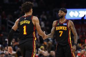 1分也算赢！老鹰末节后半节轰出11-0攻击波反超 送惊天大逆转