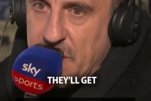 内维尔谈枪城争冠：曼城并非完美，枪手咬牙坚持，最终会勉强过线