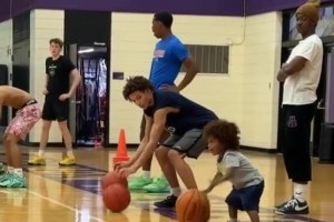 自愧不如啊 两岁小朋友的基本功 ！