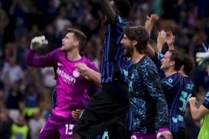 影星希德勒斯顿谈枪城大战：压力是一种特权，希望枪手体会到这点