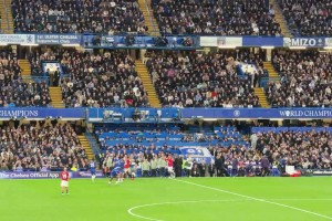 芒特替补上场，切尔西球迷又是全场嘘声